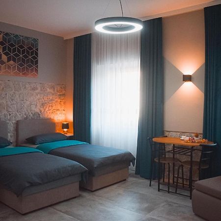 Apartments Jelovic Sinj Eksteriør bilde